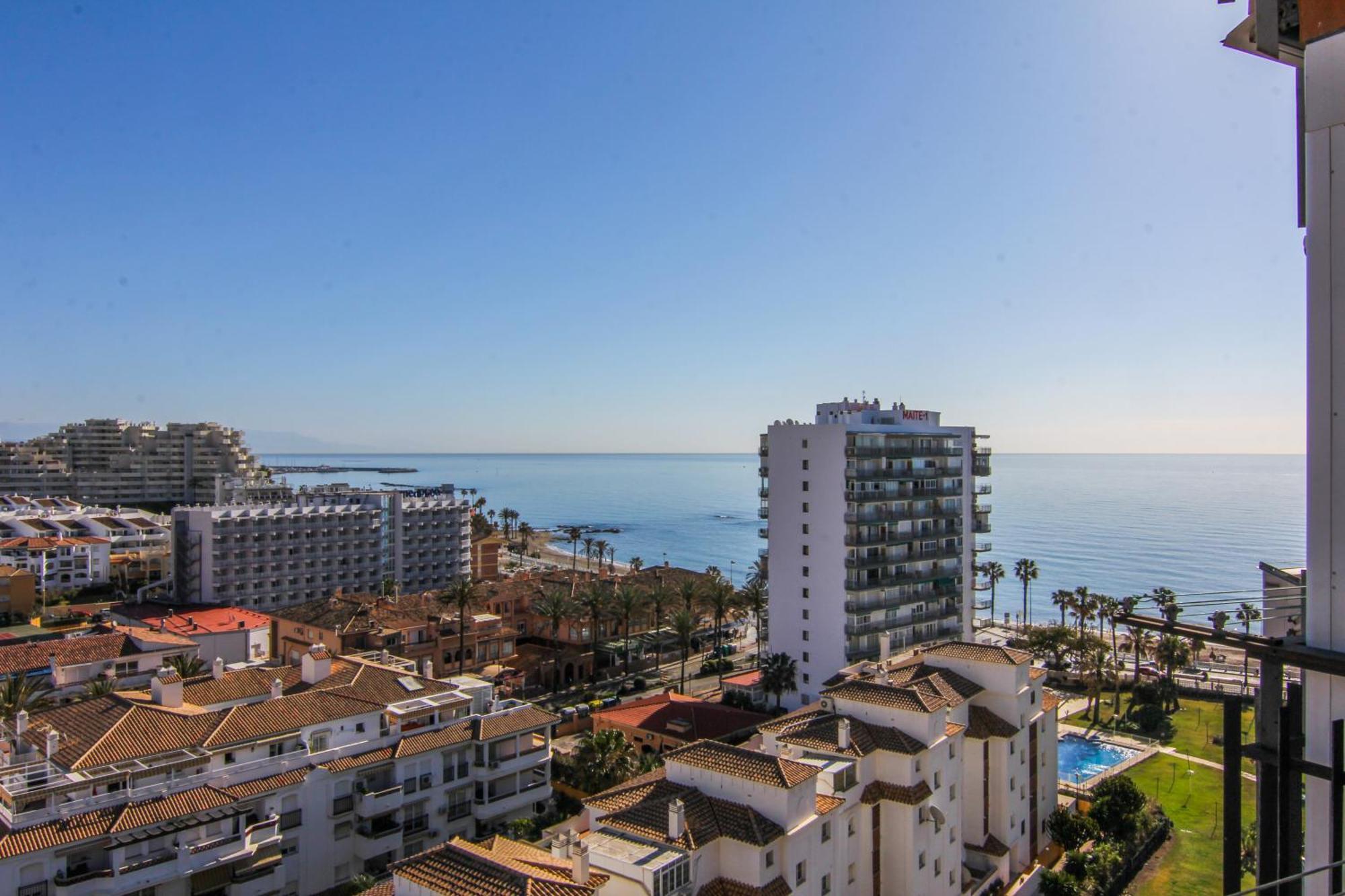 Апартаменти Estudio Recien Reformado En Primera Linea De Playa Бенальмадена Екстер'єр фото